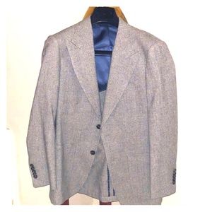Gray wool blend suit from suit supply